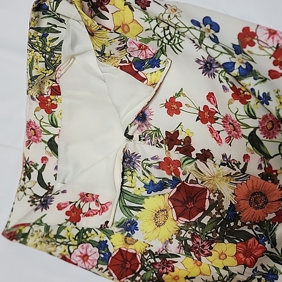 🌸 floral midi pencil skirt 🌸 - Picture 5 of 8